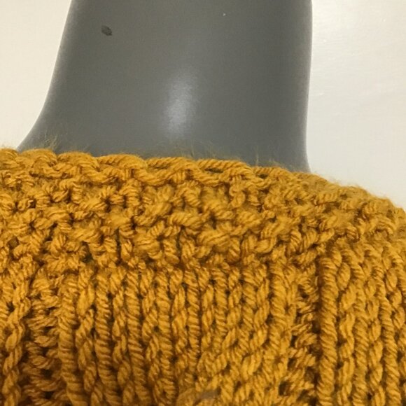 Handmade Cable Knit V-Neck Sleeveless Sweater Vest Size XL - Picture 3 of 11